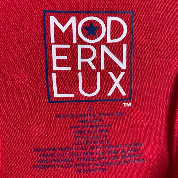 modern lux | red & white star print romper - Picture 5 of 11